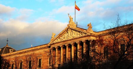 Visto de nômade digital na Espanha permite nacionalidade para brasileiros